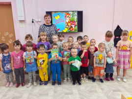 Сказки любят все на свете Сказки любят все на свете.