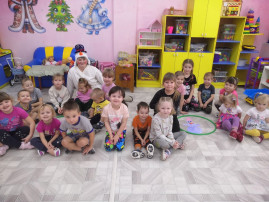 День рождения снеговика День рождения снеговика.